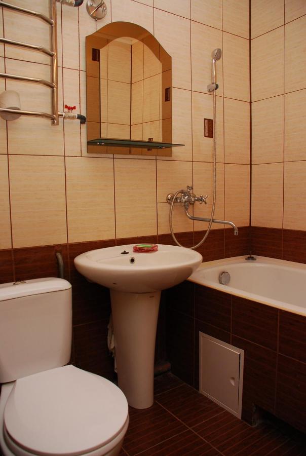 Apartment On Victora Yarmoly Kyiv Exterior photo